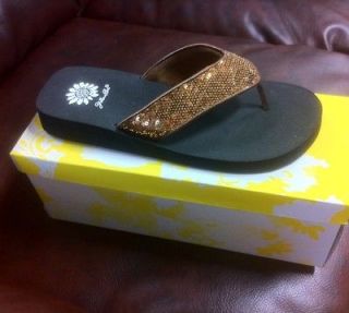 Size 6 1/2 Gold Glitter Yellow Box Flip Flops REDUCED PRICE