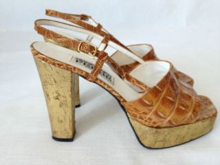 VINTAGE AUTHENTIC GIANFRANCO FERRE GOLDEN SHOES WORN ON RUNWAY SHOW.