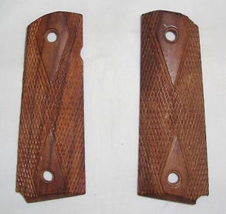 WW2 US Army M1911/M1911A1 Colt/Luger Wood Handle Grips   Reproduction