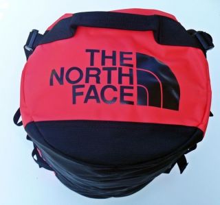 The North Face Base Camp Duffel Bag Tin Red/Black Extr​a Small / XS 