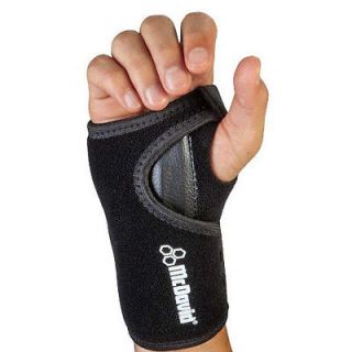 MCDAVID 454 CARPAL TUNNEL WRIST BRACE SUPPORT COMPRESSION THERAPY ONE 