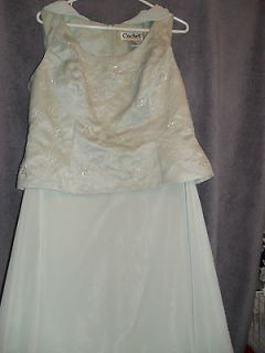 Mother of Bride/Groom D. dress   sz. 10   LIGHT GREEN   LONG   REDUCED 