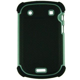   the Blackberry Bold 9900 Triple defender Grey cell phone case cover