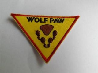 boy scouts canada wolf paw vintage badge patch crest from
