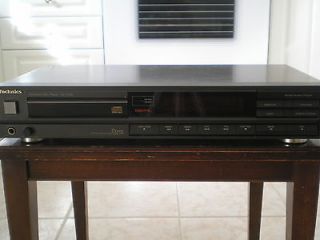 Technics stereo Compact Disc single CD Player SL P230 with remote