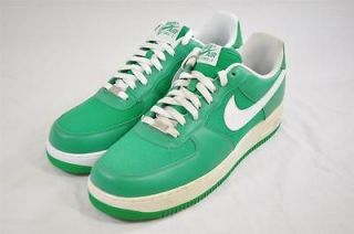 NIKE 315122 300 AIR FORCE 1 07 LUCKY GREEN AND WHITE SHOES