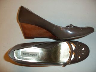 STEVE MADDEN TAUPE PATENT WEDGE HEELS MINT CONDITION SIZE 9.5 M