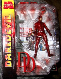 Marvel Select DAREDEVIL  Red Costume w/ urban base Disney Diamond 