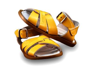 saltwater sandals in Clothing, 