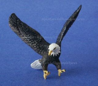 miniature dollhouse eagle new in box  10