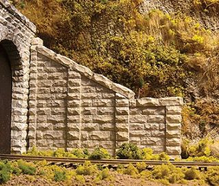 Newly listed HO Scale  CUT STONE SLOPED RETAINING WALL  2 pak  RESIN