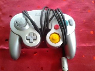 official gamecube controller in Controllers & Attachments