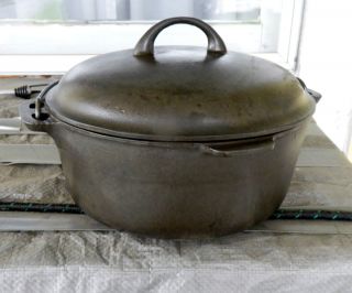 Puritan Cast Iron Number 8 Dutch Oven Made by Griswold