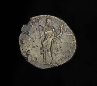  silver Roman denarius of the Emperor Antoninus Pius ( Titus Aelius 