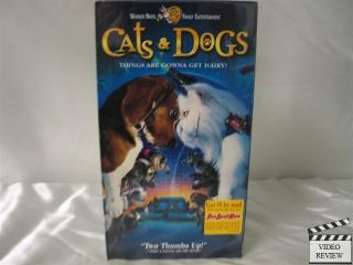 Cats Dogs VHS New Tobey Maguire Alec Baldwin 085392125432