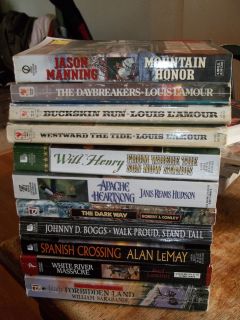Lot of 11 various westerns Manning LAmour alan lemay Boggs
