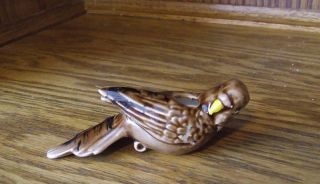 Vintage Brown Sparrow Pottery Pie Bird