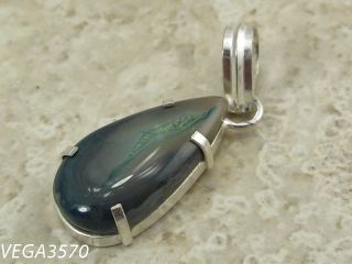 11 20 Amazing Tropical Green Agate Silver Pendant 1 5 In