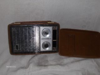   motorola am fm all transistor battery powered potable radio with case