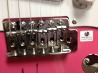 AMY LEE SIGNED FULL SIZE FULLY WORKING PINK ELETRIC GUITAR SIGNED AT 