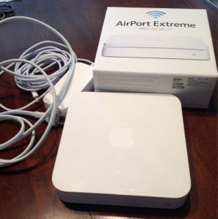 Apple Airport Extreme 802 11 Wireless N Router Base Station MD031LL A 