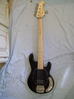 Bass Guitar, 5 String, solid wood body , brand new