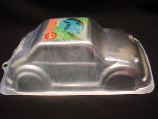 Wilton STAND UP CAR cake pan AUTO 3D CRUISER mold tin AUTOMOBILE 2001 