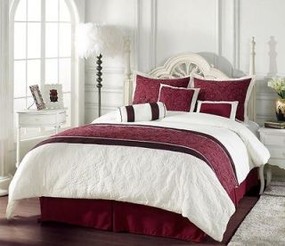 Pieces Burgundy Ivory Quilted Comforter Set Bed in a Bag Queen NEW