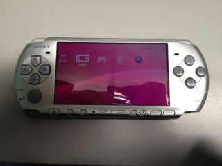 Sony PSP 3000 64 MB Mystic Silver Handheld System
