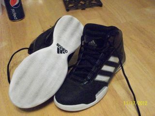 adidas basketball sneaker size 6 5 basketball sneaker size6 5 black 
