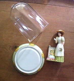 2008 Porcelain Mrs. Albee Miniature Award Doll