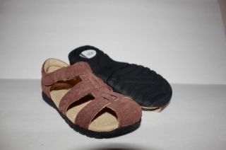 UGG Australia Toddler Boys Allenby Brown Closed Toe Shoe Sandal Size 