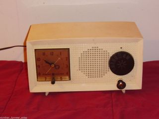 Antique,Vintage,Collectible,General Electric ,Tube Radio,WORKS GREAT 