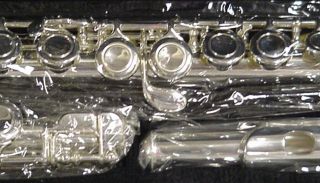 Antigua Vosi AV130 Flute w Case Yamaha Flute Care Kit