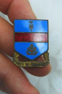   Military Screw Back Unit Crest First to Assemble Lapel Pins 