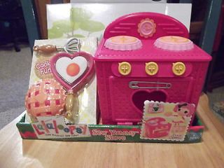 LALALOOPSY SEW YUMMY STOVE KITCHEN PLAYSET FOR YOUR FAVOIRTE LALALOOPY 