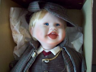 ASHTON DRAKE KNOWLES LITTLE SHERLOCK HOLMES DOLL FIRST ISSUE BORN TO 