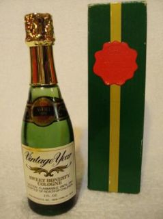 Vintage 70s Avon Novelty Vintage Year Champaign Year Decanter w Box 