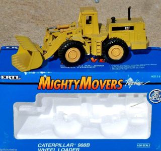 Ertl Mighty Movers CAT 988B Wheel Loader 8 150 #2435 Caterpillar 
