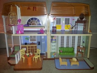 Beach House Furniture on Hannah Montana Beach House Doll House Barbie Size W  Furniture  Huge