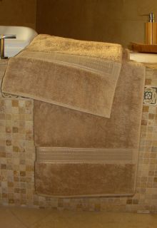 Luxurious Rattan Bath Towel by Crown Jewel 30x54 New