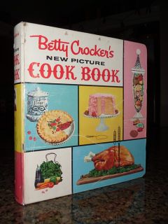 Betty Crockers New Picture Cook Book 1961 First Edition 5 Ring Binder 