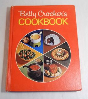 Betty Crockers RED PIE COVER HB COOKBOOK 1969 1971 9th Printing