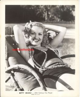 Vintage Betty Grable 42 Sexy Swimsuit Song of The Islands Publicity 