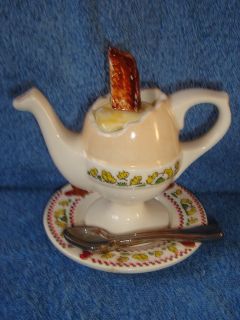 Cardew Teapot Boiled Egg in Egg Cup Very Good Condition