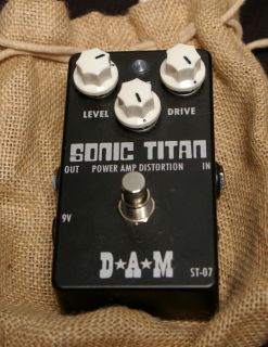 Dam Stompboxes St 07 Sonic Titan Power Amp Distortion