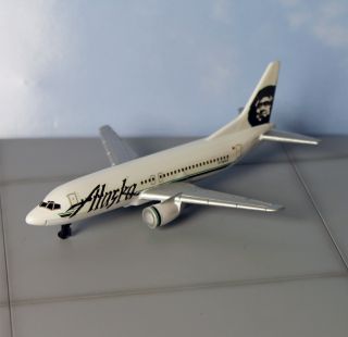 Daron (Real Toys) RT3994 Boeing 737 900 Alaska Airlines Diecast Model