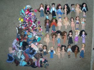 Mini Bratz Doll Lot and Clothing Lot 30 Dolls