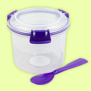 CLEAR BREAKFAST CEREAL TO GO CONTAINER WITH LOCKING LID AND SPOON