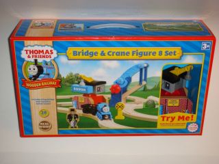 Thomas & Friends Bridge & Crane Figure 8 Set   BRAND NEW IN BOX